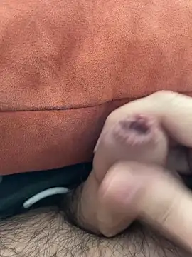 Snapshot of littletoy64 chatting on March 17, 10:18 am littletoy64 online show from March 17, 10:18 am