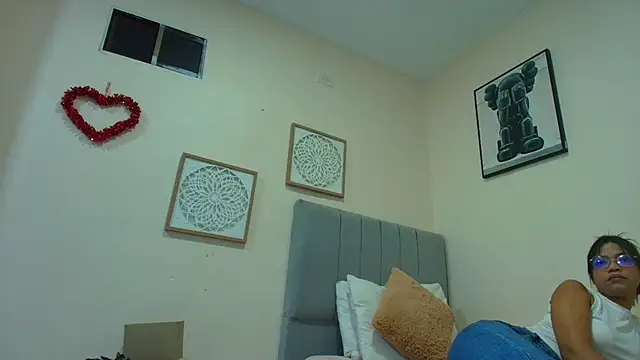Snapshot of mary_cute9 chatting on July 10, 12:05 pm mary cute9 online show from July 10, 12:05 pm