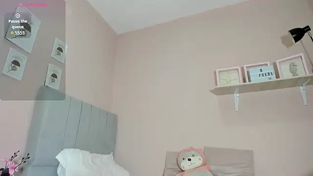 Snapshot of mary_cute9 chatting on November 6, 11:47 am mary cute9 online show from November 6, 11:47 am