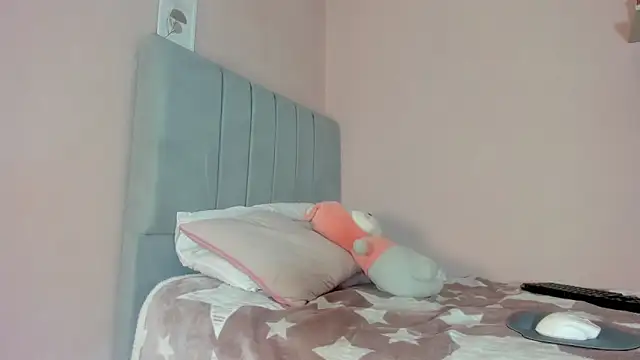 Snapshot of mary_cute9 chatting on December 14, 11:49 am mary cute9 online show from December 14, 11:49 am