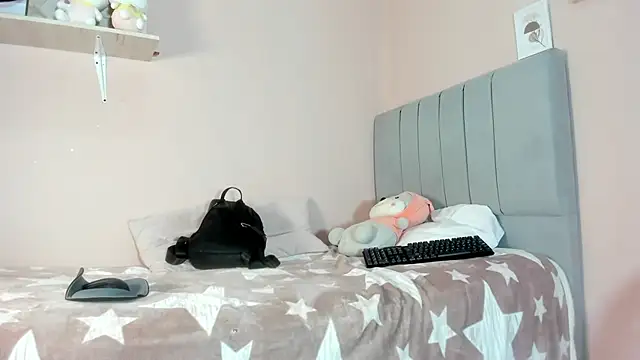 Snapshot of mary_cute9 chatting on December 1, 11:33 am mary cute9 online show from December 1, 11:33 am