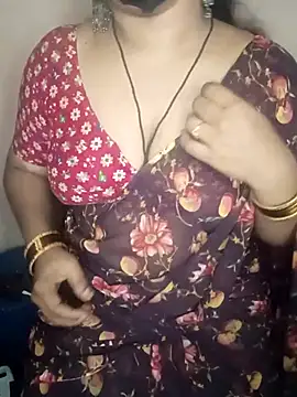 Snapshot of Bagi-Sexy chatting on October 5, 7:59 pm Bagi-Sexy online show from October 5, 7:59 pm