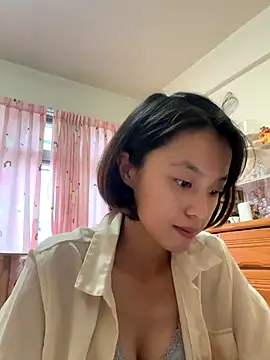 Snapshot of ladypaggy chatting on November 8, 5:11 am ladypaggy online show from November 8, 5:11 am