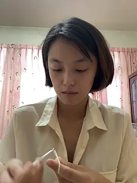 Snapshot of ladypaggy chatting on October 31, 6:21 am ladypaggy online show from October 31, 6:21 am