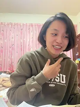 ladypaggy online show from March 10, 9:24 am