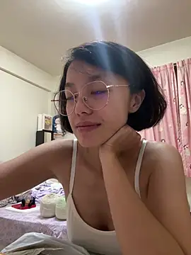 ladypaggy online show from May 21, 6:27 pm