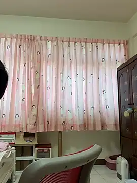 ladypaggy online show from February 12, 5:40 am