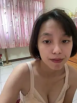 ladypaggy online show from March 12, 6:06 am