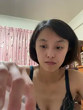 ladypaggy online show from April 9, 3:40 pm