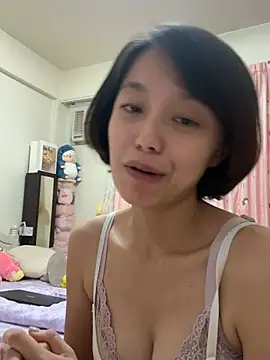 ladypaggy online show from May 13, 3:30 pm