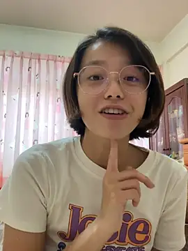 ladypaggy online show from March 9, 5:44 am