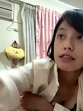 Snapshot of ladypaggy chatting on October 10, 3:24 pm ladypaggy online show from October 10, 3:24 pm