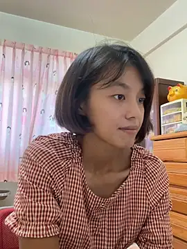 Snapshot of ladypaggy chatting on October 13, 6:15 am ladypaggy online show from October 13, 6:15 am