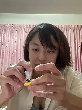 Snapshot of ladypaggy chatting on September 28, 2:57 pm ladypaggy online show from September 28, 2:57 pm