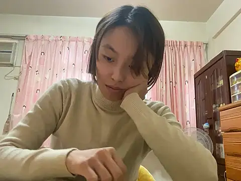 Snapshot of ladypaggy chatting on March 19, 8:23 am ladypaggy online show from March 19, 8:23 am