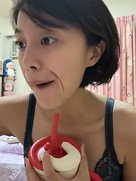 ladypaggy online show from May 1, 2:44 pm