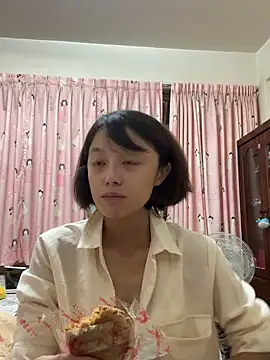 Snapshot of ladypaggy chatting on October 4, 3:35 pm ladypaggy online show from October 4, 3:35 pm