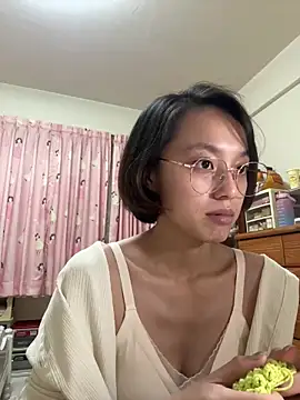 ladypaggy online show from March 27, 2:07 pm