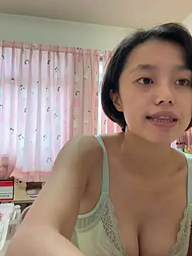 ladypaggy online show from February 3, 6:11 am