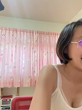 ladypaggy online show from March 13, 7:02 am