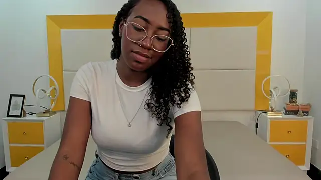 Qeen blackk online show from March 30, 6:42 pm