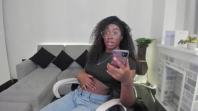 Qeen blackk online show from February 27, 8:52 pm