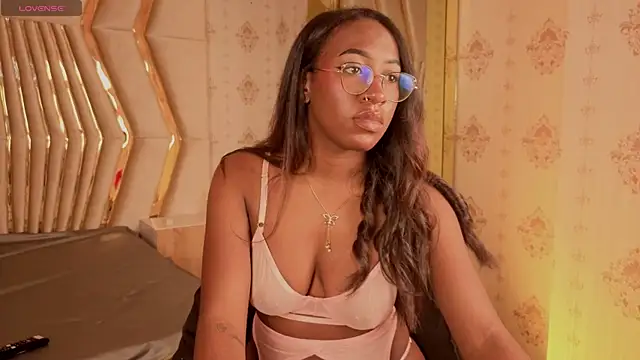 Qeen blackk online show from February 6, 11:56 pm