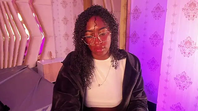 Qeen blackk online show from February 24, 8:53 pm