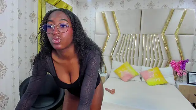 Qeen blackk online show from March 21, 12:28 pm