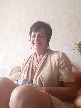 Snapshot of Lota5821 chatting on July 8, 9:43 am Lota5821 online show from July 8, 9:43 am