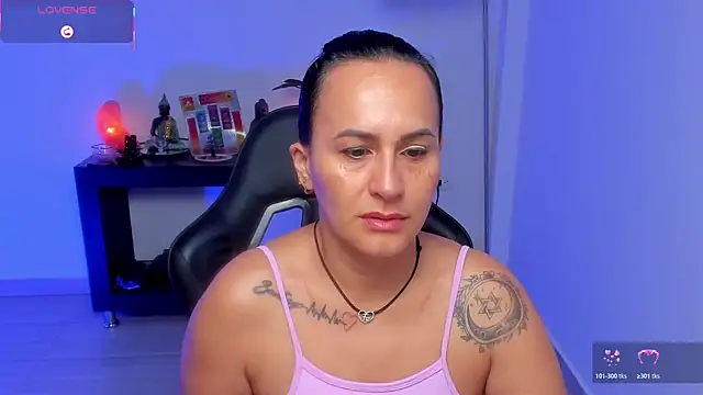 Snapshot of Sara_Charmy chatting on July 6, 10:55 am Sara Charmy online show from July 6, 10:55 am