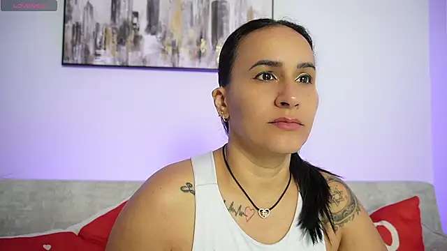 Sara Charmy online show from November 18, 8:50 am