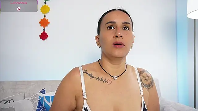 Sara Charmy online show from February 16, 10:58 am