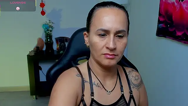 Sara Charmy online show from June 3, 11:11 am