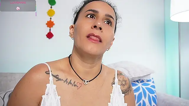 Sara Charmy online show from February 12, 10:59 am