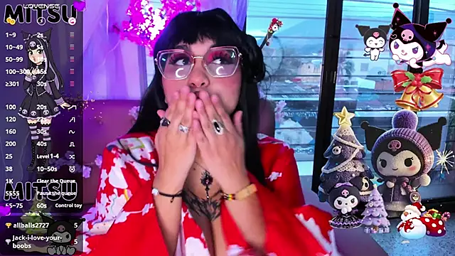 Mitsu Kawii online show from December 4, 8:52 pm