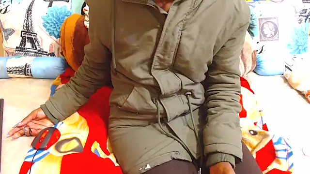 Snapshot of ChocolateClit chatting on November 6, 9:19 pm ChocolateClit online show from November 6, 9:19 pm