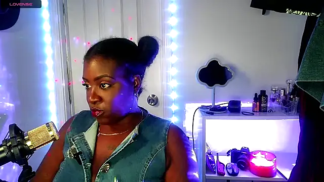 lovelyenigma365 online show from January 15, 5:11 am