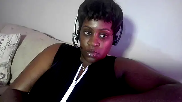 lovelyenigma365 online show from February 28, 5:37 am