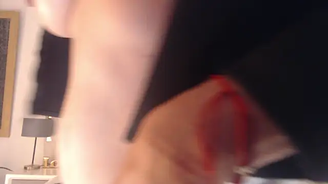 HotBellaMilf online show from November 20, 2:23 am