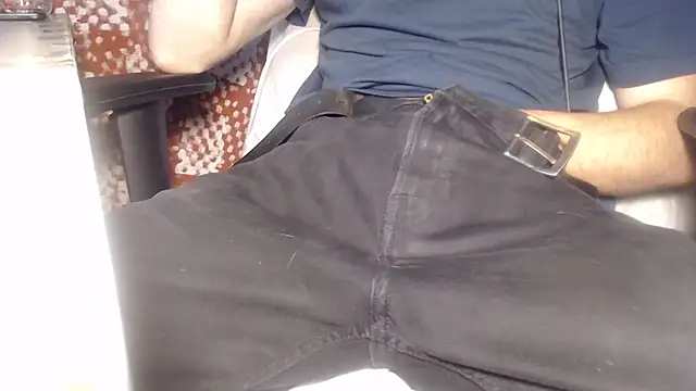 GreekDaddyNickOfficial online show from October 28, 9:14 pm