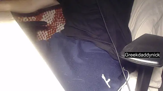 GreekDaddyNickOfficial online show from October 20, 9:04 pm