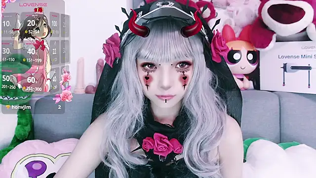 Snapshot of chenenna7 chatting on October 31, 2:02 pm chenenna7 online show from October 31, 2:02 pm