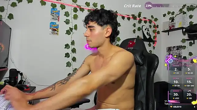 Snapshot of Noah_milleer chatting on May 19, 1:56 am Noah milleer online show from May 19, 1:56 am