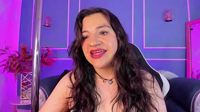 TaraTaylorr online show from October 2, 2:15 am