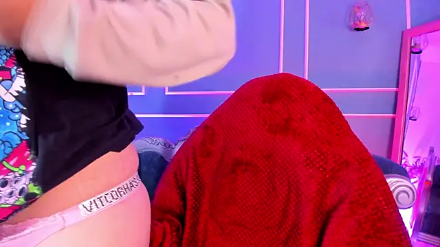 TaraTaylorr online show from February 9, 3:26 am