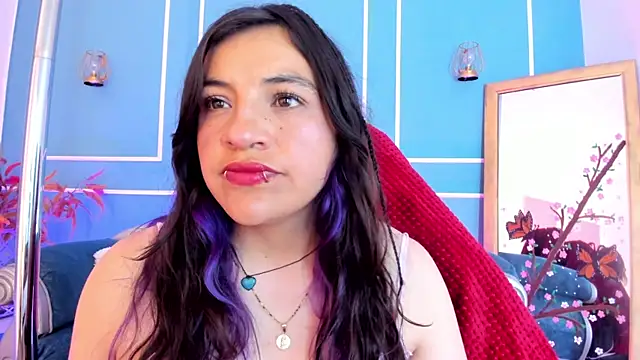 TaraTaylorr online show from May 26, 2:31 am