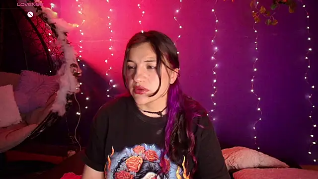 TaraTaylorr online show from November 16, 7:13 am