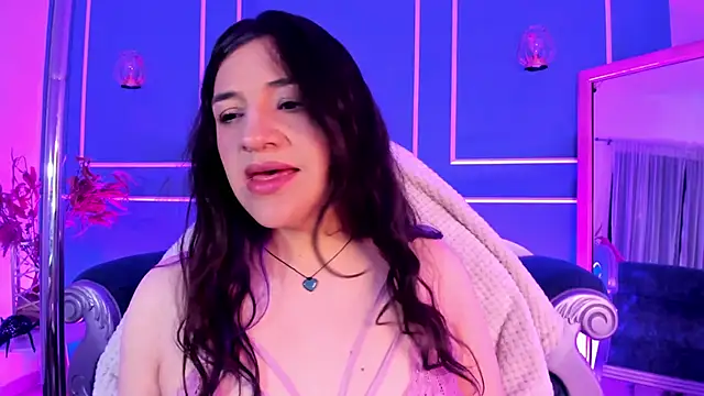 TaraTaylorr online show from December 16, 3:11 am