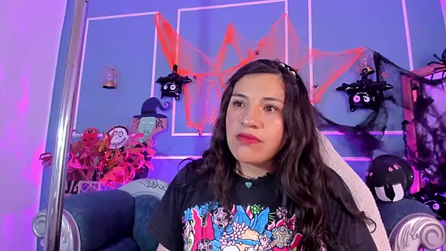 TaraTaylorr online show from October 30, 2:43 am